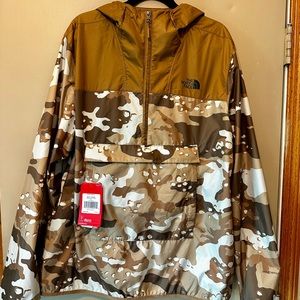 NWT The North Face Fanorak in Moab Camo- XL